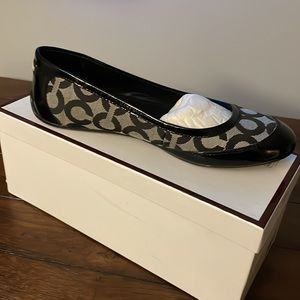 Coach flats